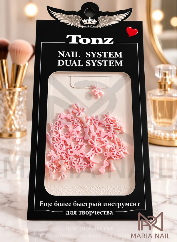 دیزاین ناخن سه بعدی طرح پاپیون مینیاتوری رنگ صورتی برند Tonz ماریا نیل شاپ